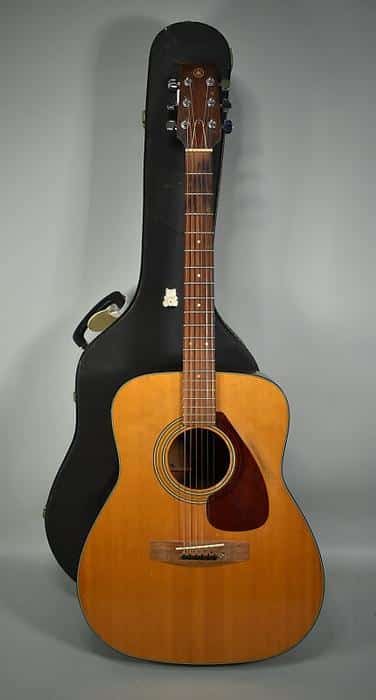 Assessing The Value of Your Vintage Yamaha Guitar