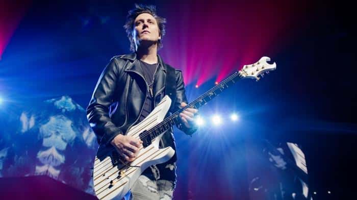 SYN SCHOOL Guitar Lessons