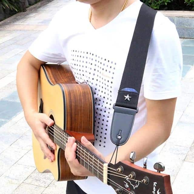 Understanding Types of Guitar Neck Straps