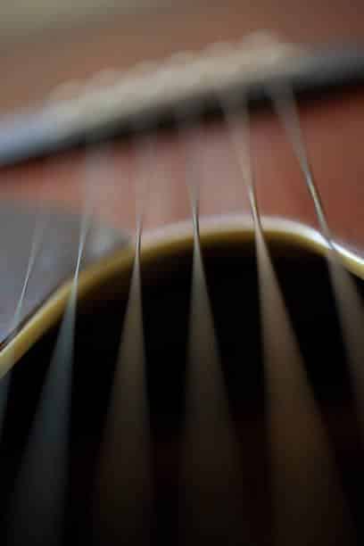 Effects of Colored Strings on Sound