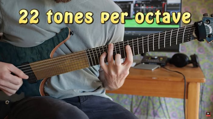 22 Tones per Octave - Samuel Taylor playing 22edo Baritone Oni Essi