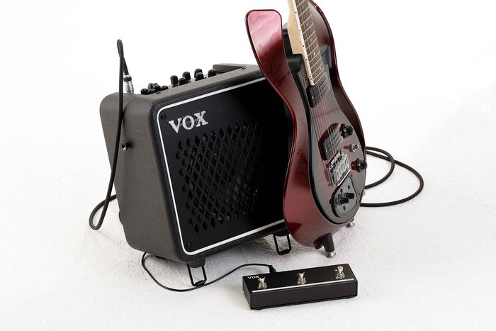 Amazon.com: Vox Mini Go 10 1x6.5 inch 10-watt Portable Modeling ...
