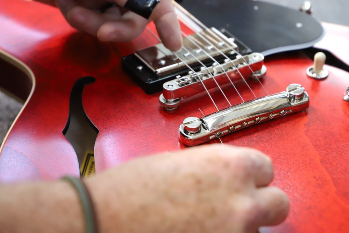 How to Restring an Electric Guitar | Sweetwater