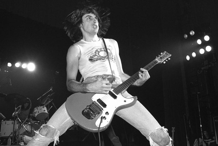 Parade Of Great Guitarists: Johnny Ramone