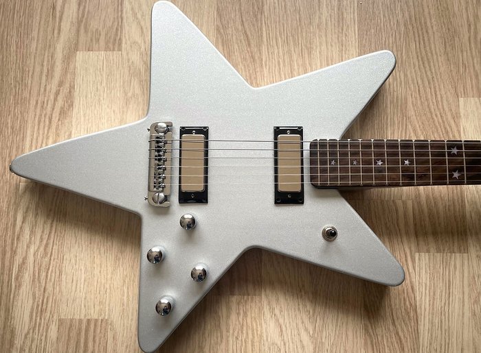 TPP Gerry Shephard Star Guitar | the-painted-player