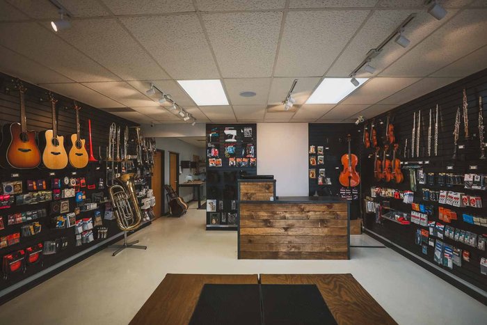 The Hidden Benefits of Local Music Stores - CIOMIT