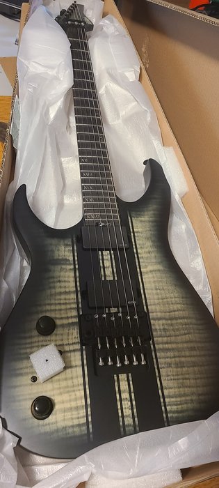 Schecter Banshee GT FR left handed 2022