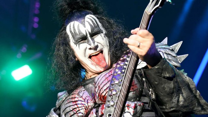 Gene Simmons Reveals Which Kiss Makeup Took the Longest to Apply ...
