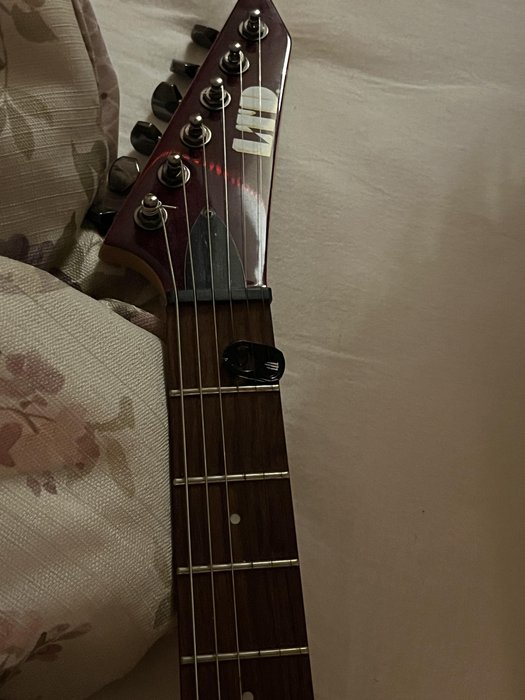 best alternative to a pick : r/Guitar