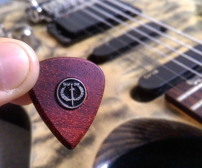 How to Make Wooden Guitar Picks : 6 Steps (with Pictures ...