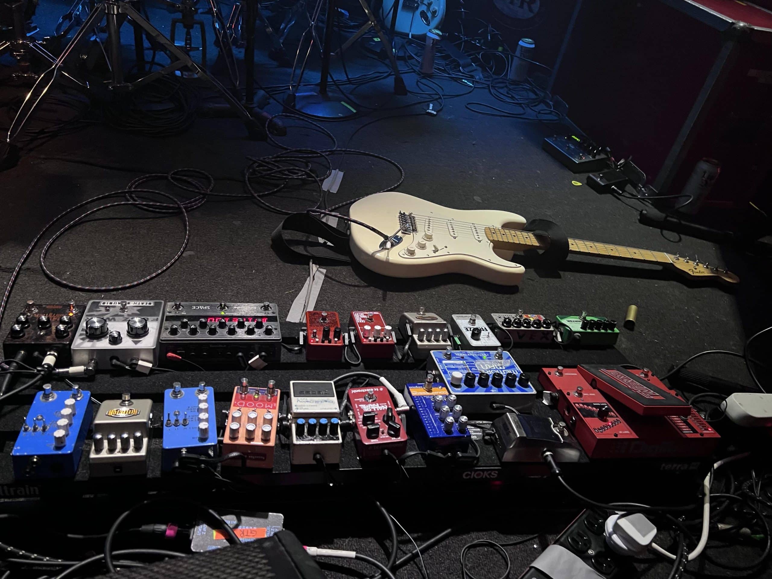 Gilla Band's current FX : r/guitarpedals